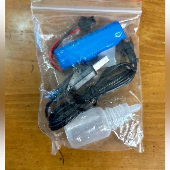 Whirlwind Ares Remote Control Robot -- 11.5" High -- Red -- Spray Gun -- NOB - Picture 10 of 12